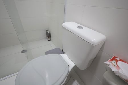 Apartamento à venda com 230m², 3 quartos e 2 vagas Apartamento à venda com 230m², 3 quartos e 2 vagasBanheiro Quarto Suíte