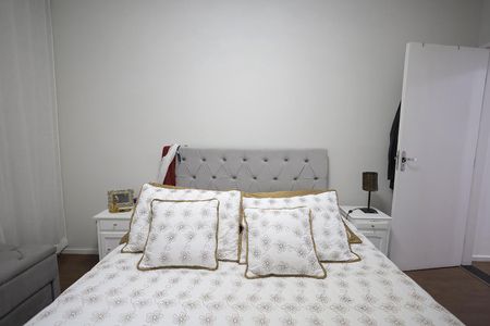 Apartamento à venda com 230m², 3 quartos e 2 vagas Apartamento à venda com 230m², 3 quartos e 2 vagasQuarto Suíte