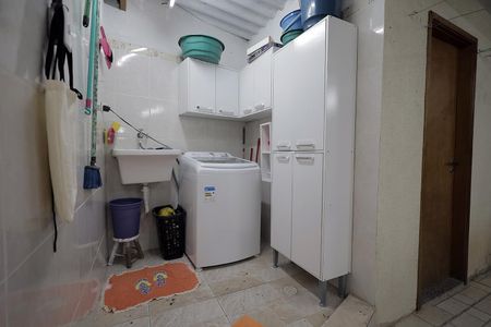 Apartamento à venda com 230m², 3 quartos e 2 vagas Apartamento à venda com 230m², 3 quartos e 2 vagasÁrea de Serviço