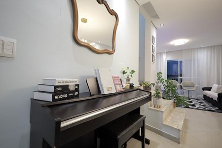 Apartamento à venda com 230m², 3 quartos e 2 vagas Apartamento à venda com 230m², 3 quartos e 2 vagasSala de Jantar