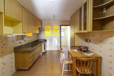 Apartamento à venda com 120m², 3 quartos e 2 vagasCozinha