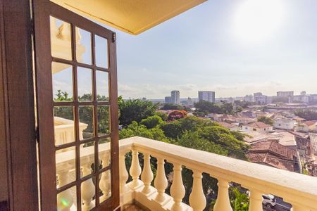 Apartamento à venda com 120m², 3 quartos e 2 vagasVaranda