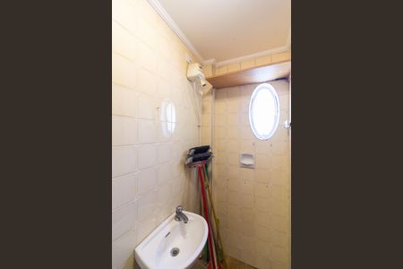 Apartamento à venda com 120m², 3 quartos e 2 vagasBanheiro de Serviço