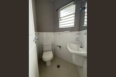 Casa à venda com 206m², 3 quartos e 4 vagasbanheiro