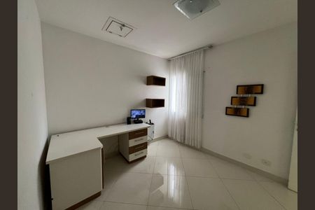 Casa à venda com 206m², 3 quartos e 4 vagasquarto