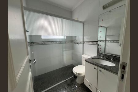 Casa à venda com 206m², 3 quartos e 4 vagasbanheiro