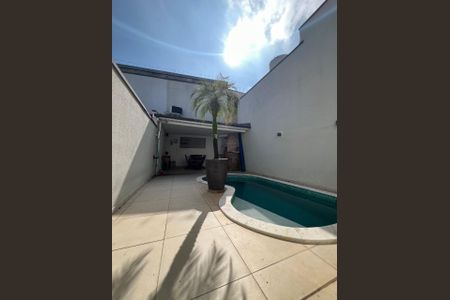 Casa à venda com 206m², 3 quartos e 4 vagaspiscina