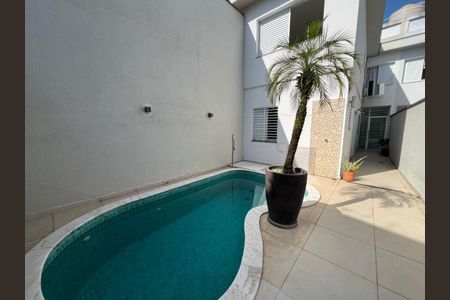 Casa à venda com 206m², 3 quartos e 4 vagaspiscina