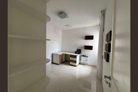 Casa à venda com 206m², 3 quartos e 4 vagasquarto
