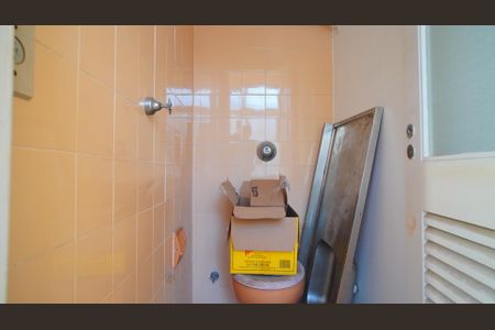 Apartamento para alugar com 68m², 2 quartos e sem vaga Apartamento para alugar com 68m², 2 quartos e sem vagaBanheiro de serviço