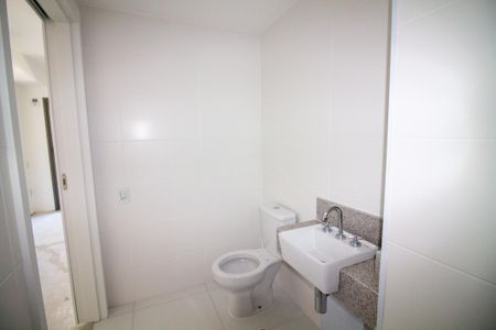 Banheiro de kitnet/studio à venda com 1 quarto, 28m² em Santo Amaro, São Paulo