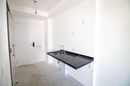 Cozinha de kitnet/studio à venda com 1 quarto, 28m² em Santo Amaro, São Paulo