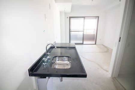 Cozinha de kitnet/studio à venda com 1 quarto, 28m² em Santo Amaro, São Paulo