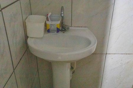 Casa para alugar com 35m², 1 quarto e sem vaga Casa para alugar com 35m², 1 quarto e sem vagaBanheiro