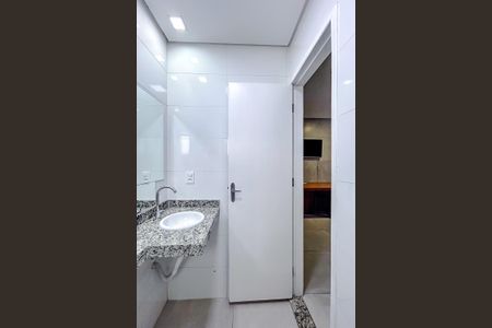 Banheiro de apartamento para alugar com 1 quarto, 30m² em Vila Mafra, São Paulo