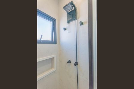 Casa de condomínio à venda com 235m², 3 quartos e 4 vagasBanheiro da Suíte 2