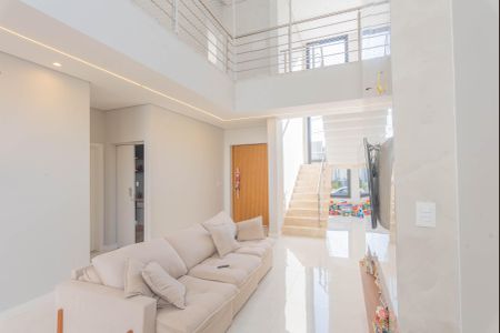 Casa de condomínio à venda com 235m², 3 quartos e 4 vagasSala