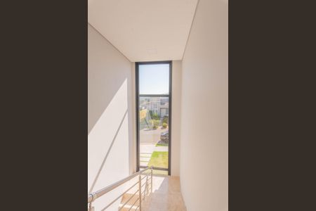 Casa de condomínio à venda com 235m², 3 quartos e 4 vagasEscada Suítes