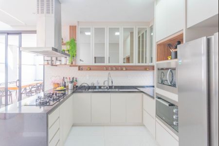 Casa de condomínio à venda com 235m², 3 quartos e 4 vagasCozinha