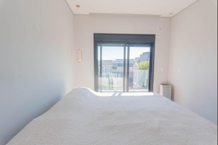 Casa de condomínio à venda com 235m², 3 quartos e 4 vagasSuíte 1