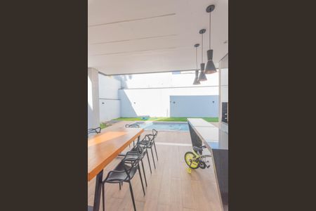 Casa de condomínio à venda com 235m², 3 quartos e 4 vagasEspaço Gourmet