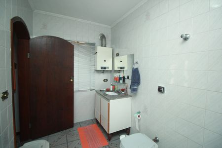 Casa para alugar com 250m², 3 quartos e 6 vagasBanheiro da Suíte