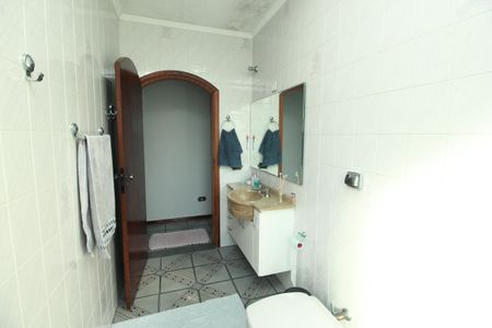 Casa para alugar com 250m², 3 quartos e 6 vagasBanheiro Social 2