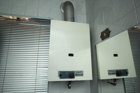 Casa para alugar com 250m², 3 quartos e 6 vagasAquecedor