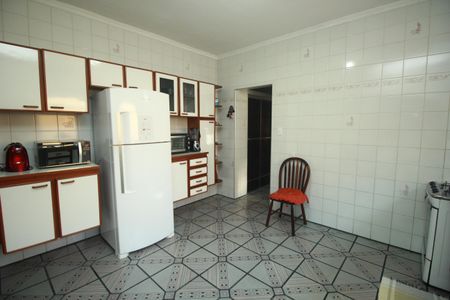 Casa para alugar com 250m², 3 quartos e 6 vagasCozinha