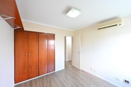 Apartamento para alugar com 140m², 4 quartos e 2 vagas Apartamento para alugar com 140m², 4 quartos e 2 vagasQuarto 3