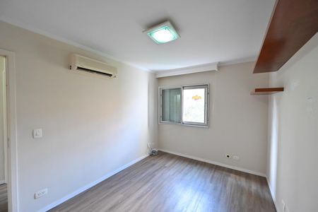 Apartamento para alugar com 140m², 4 quartos e 2 vagas Apartamento para alugar com 140m², 4 quartos e 2 vagasSuíte 2