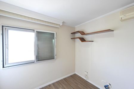 Apartamento para alugar com 140m², 4 quartos e 2 vagas Apartamento para alugar com 140m², 4 quartos e 2 vagasQuarto 4
