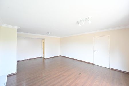 Apartamento para alugar com 140m², 4 quartos e 2 vagas Apartamento para alugar com 140m², 4 quartos e 2 vagasSala