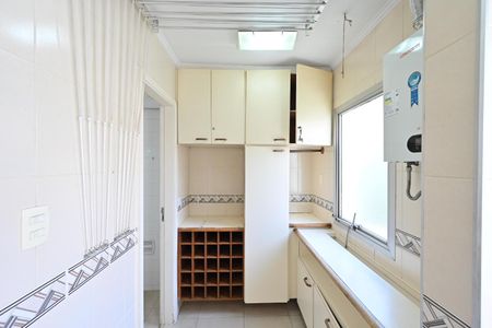 Apartamento para alugar com 140m², 4 quartos e 2 vagas Apartamento para alugar com 140m², 4 quartos e 2 vagasLavanderia