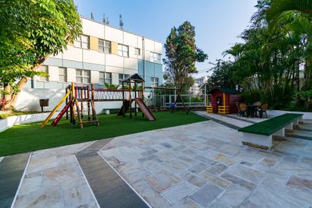 Apartamento para alugar com 140m², 4 quartos e 2 vagas Apartamento para alugar com 140m², 4 quartos e 2 vagasPlayground