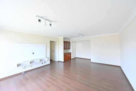 Apartamento para alugar com 140m², 4 quartos e 2 vagas Apartamento para alugar com 140m², 4 quartos e 2 vagasSala