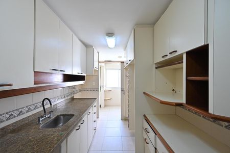 Apartamento para alugar com 140m², 4 quartos e 2 vagas Apartamento para alugar com 140m², 4 quartos e 2 vagasCozinha