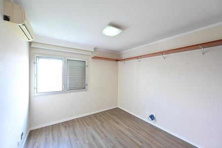 Apartamento para alugar com 140m², 4 quartos e 2 vagas Apartamento para alugar com 140m², 4 quartos e 2 vagasQuarto 3