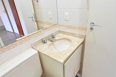 Apartamento para alugar com 140m², 4 quartos e 2 vagas Apartamento para alugar com 140m², 4 quartos e 2 vagasBanheiro da Suíte 2