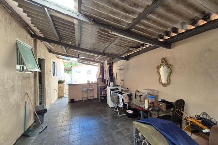 Casa à venda com 138m², 3 quartos e 5 vagasÁrea de Serviço