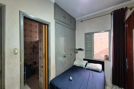 Casa à venda com 138m², 3 quartos e 5 vagasQuarto 2 - Suíte