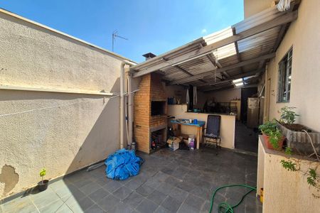 Casa à venda com 138m², 3 quartos e 5 vagasÁrea comum - Churrasqueira