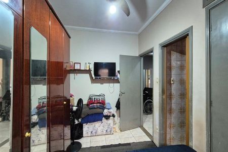 Casa à venda com 138m², 3 quartos e 5 vagasQuarto 2 - Suíte