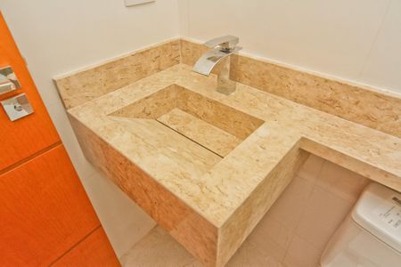 Casa à venda com 150m², 3 quartos e 2 vagas Casa à venda com 150m², 3 quartos e 2 vagasBanheiro da Suíte 3