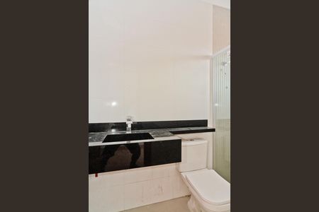 Casa à venda com 150m², 3 quartos e 2 vagas Casa à venda com 150m², 3 quartos e 2 vagasBanheiro da Suíte 1
