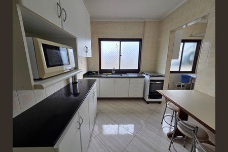 Apartamento para alugar com 80m², 2 quartos e 1 vagaCozinha