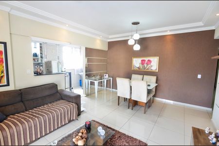 Apartamento à venda com 98m², 2 quartos e 1 vagaSala