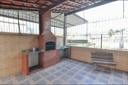 Apartamento à venda com 98m², 2 quartos e 1 vagaÁrea comum