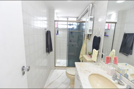Apartamento à venda com 98m², 2 quartos e 1 vagaBanheiro da Suíte