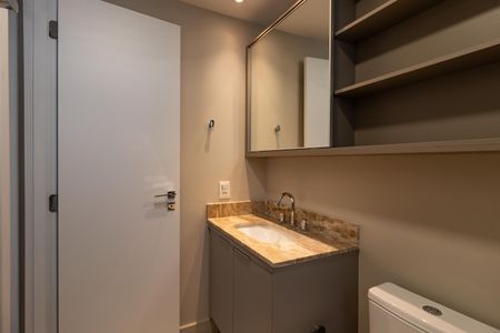 Apartamento para alugar com 55m², 1 quarto e sem vaga Apartamento para alugar com 55m², 1 quarto e sem vagaBanheiro da Suíte